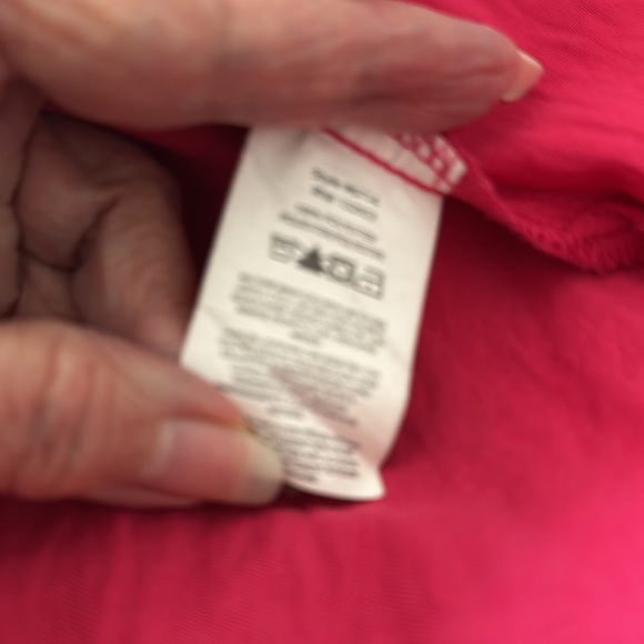 WonderWink FFX Sport Mock Wrap Scrub Top in Strawberry size XS  ~EUC~ - Picture 8 of 8